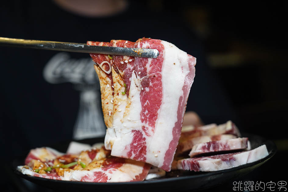 [花蓮美食]石屋燒肉火鍋- 花蓮燒肉吃到飽評論2500則 4.5顆星 還有哈根達斯無限吃 牛排 海鮮 蝦子 鮑魚烤給他爽 這樣還不吃爆  花蓮吃到飽 花蓮火鍋吃到飽