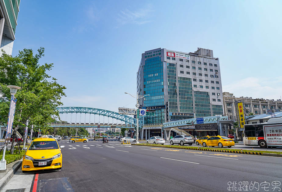 [台中飯店]台中公園智選假日飯店-遠挑台中市區大景 提供免費停車場 鄰近第二市場美食 日曜天地Outlet 台中中區住宿