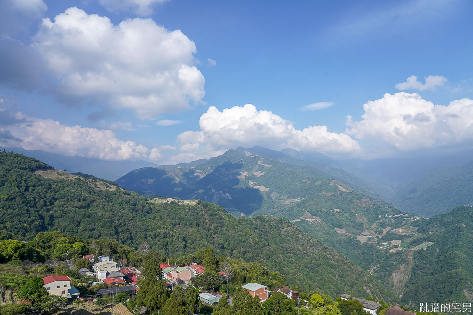 [清境咖啡廳推薦]來福居玻璃屋景觀咖啡廳-180度絕美山景 遠眺歐洲城堡老英格蘭山莊 我在台灣阿爾卑斯山喝下午茶  清境來福居民宿  南投清境景觀咖啡廳