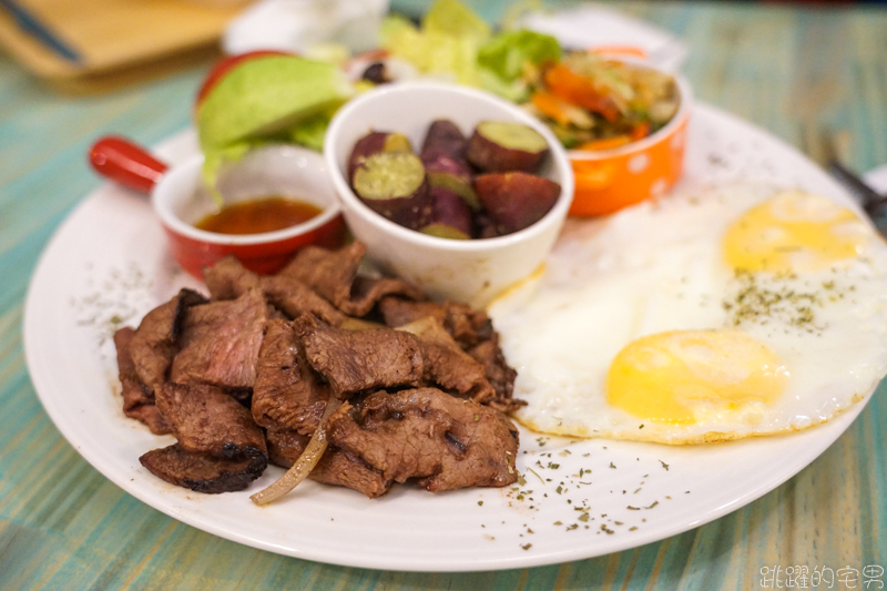 [花蓮美食]吃肉 · 時候-大塊吃肉就是爽   13盎司大份量牛排 還有更大份組合餐 不想吃澱粉來吃這間 豪邁三明治根本就是雙人餐 花蓮牛排 花蓮三明治 花蓮後站美食