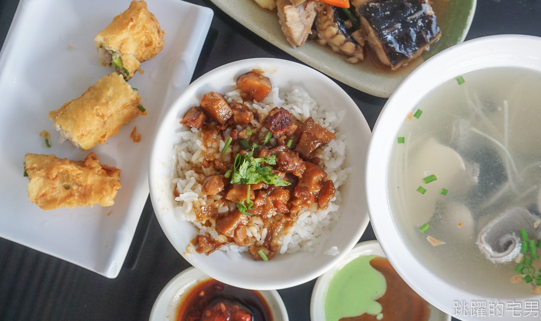 [台南美食]福泰飯桌-1939年就有的台南早餐 獨特飯桌仔文化根本就是自助餐始祖 不小心就是一整桌  台南日常就是狂  滿滿台南小吃這裡都有 赤崁樓附近美食吃這裡喔