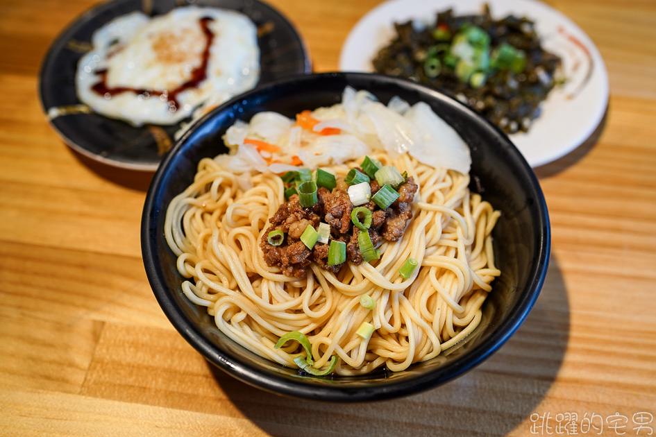 [花蓮美食]食画- 空間舒服 現炒炒麵只要40元 情人的眼淚30元 自製叉燒飯搭配小魚乾辣椒真對味 花蓮下午不休息餐廳 食画菜單