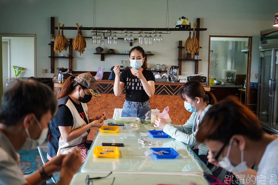 新竹旅遊這樣玩  張學良故居還有免費溫泉 品嘗原住民風味餐 山林中在三毛夢屋喝咖啡下午茶 五峰鄉段木香菇有夠厲害 居然是柴燒@跳躍的宅男