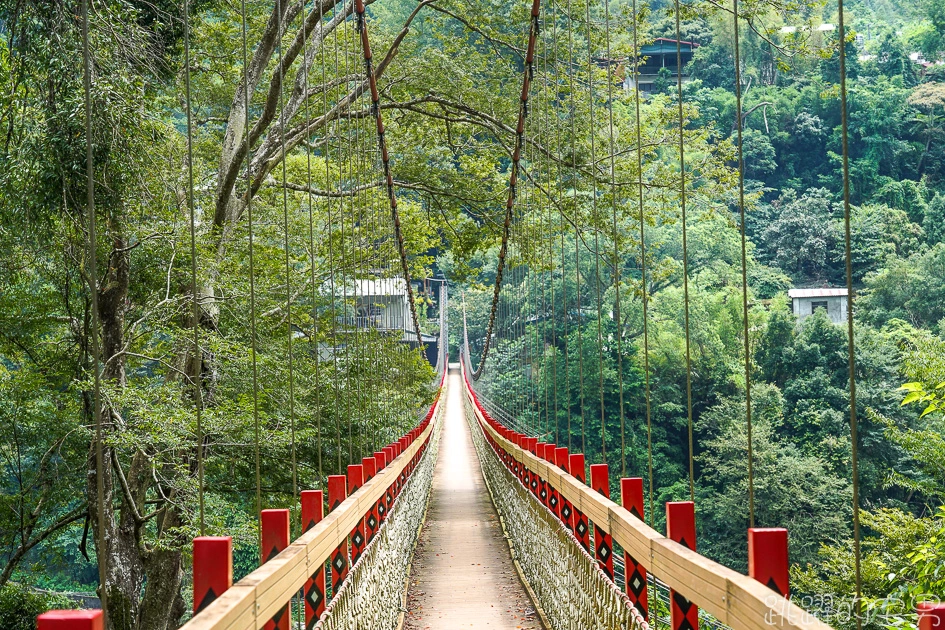 新竹旅遊這樣玩  張學良故居還有免費溫泉 品嘗原住民風味餐 山林中在三毛夢屋喝咖啡下午茶 五峰鄉段木香菇有夠厲害 居然是柴燒@跳躍的宅男