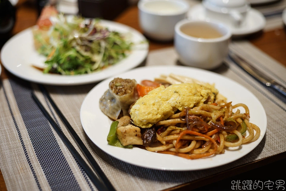 全球海拔最高的五星級飯店-拉薩瑞吉度假酒店 奢華及藏式風情的完美結合   遠眺布達拉宮  度過此生難忘的聖誕節