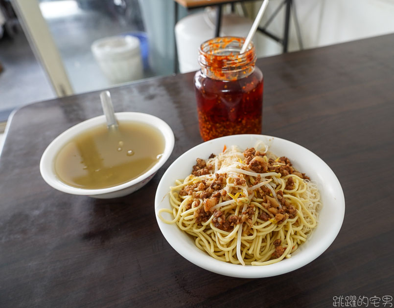 [新城美食]銘軒小吃-米粉控必吃! 大推花蓮30年小吃 炒米粉口感柔軟細緻，完全打到我的味蕾 必吃! 花蓮北埔早餐、新城早餐、花蓮早餐