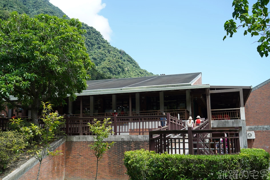 不用找太魯閣附近餐廳，裡面就有原住民風味餐  99元起好吃又不貴 便當帶到景點吃更有FU@跳躍的宅男