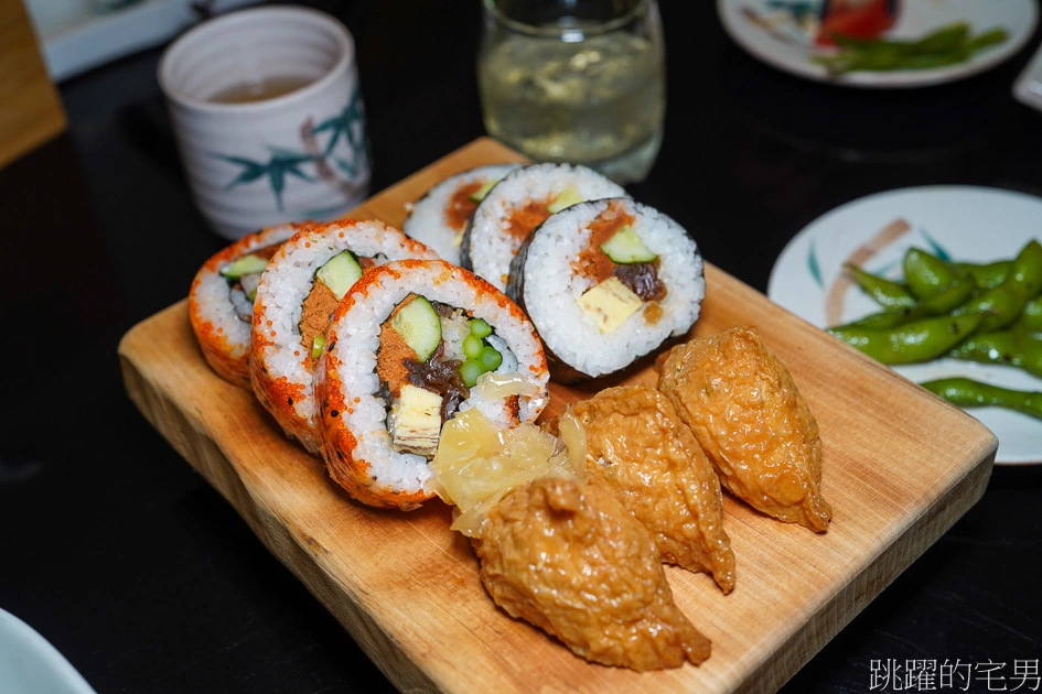 [花蓮美食]椿山日本料理-歡樂的老闆娘讓吃飯變的很開心，炸牛蒡真是推薦 鐵板青醬牛肉燒  壽司真不賴@跳躍的宅男