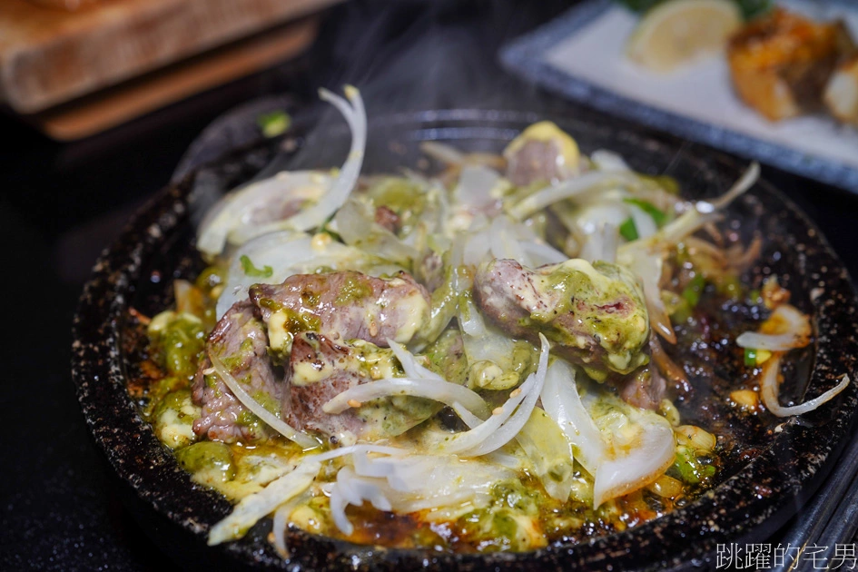 [花蓮美食]椿山日本料理-歡樂的老闆娘讓吃飯變的很開心，炸牛蒡真是推薦 鐵板青醬牛肉燒  壽司真不賴@跳躍的宅男