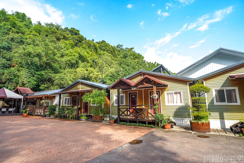 椰子林溫泉飯店-來瑞穗泡溫泉住宿、就是要舒適空間床好睡、個人湯屋只要200元，還有露天溫泉大型戲水池@跳躍的宅男