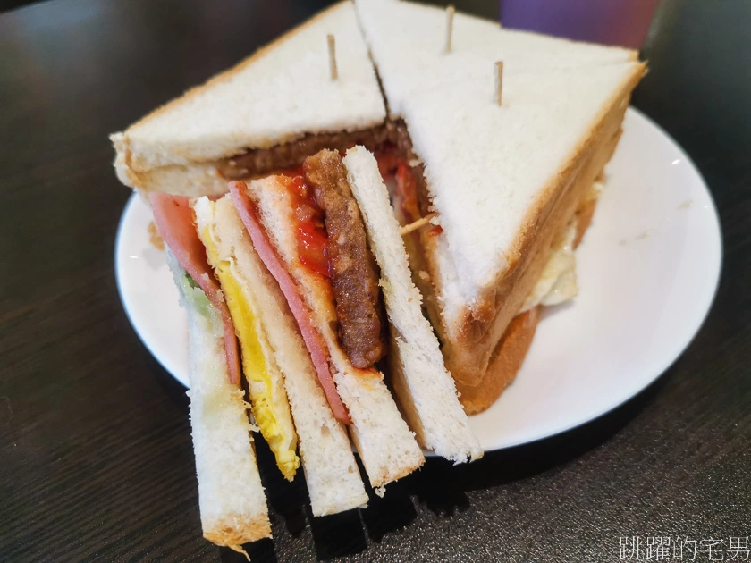 [花蓮早餐]倉佑家早午餐-開在巷子裡很隱密，炒麵推薦。花蓮早午餐 花蓮美食