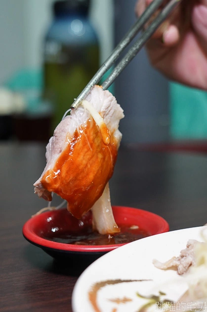 [花蓮美食]明今活海鮮- 蒜酥小卷必點，外層微酥裡面軟嫩，好吃炒米粉吃不膩，花蓮海產店 明今麵館