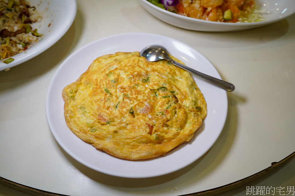 [花蓮美食推薦]再訪美兆廚房-大推「客家小炒炒飯」 砂鍋臭豆腐超好吃，不變的好味道，花蓮聚會餐廳，招待朋友的好地方，提供最新美兆廚房菜單