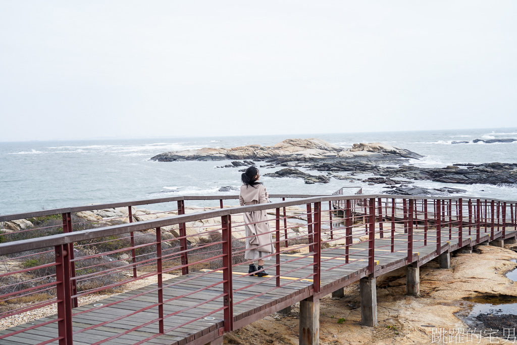 [金門景點]復國墩漁港-居高臨下無限延伸棧道直達絕美海景，金門IG景點拍照真是美，天氣再不好也能留下美好風景，提供復國墩觀景台地址座標