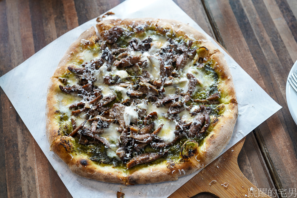 [花蓮美食]秀綠披薩Show Green Pizza Focaccia 得到認證的北義披薩，肋眼牛排披薩再加雞肝味道居然這麼搭，花蓮手工披撒，提供2022秀綠披薩菜單