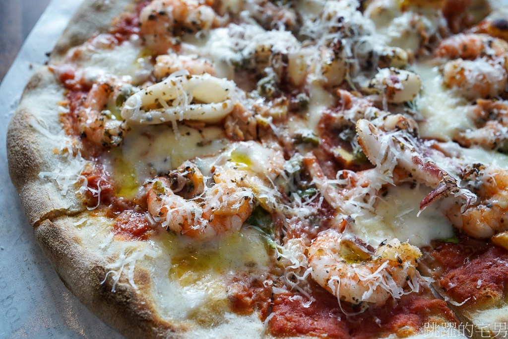 [花蓮美食]秀綠披薩Show Green Pizza Focaccia 得到認證的北義披薩，肋眼牛排披薩再加雞肝味道居然這麼搭，花蓮手工披撒，提供2022秀綠披薩菜單