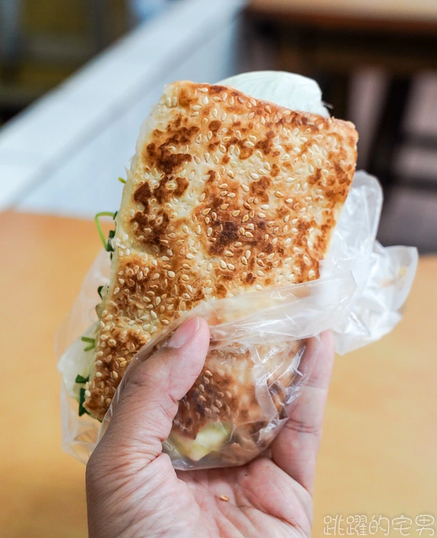 [大坪林早餐]新店民權路永和豆漿-水煎包、生菜沙拉燒餅推薦、新店民權路永和豆漿菜單