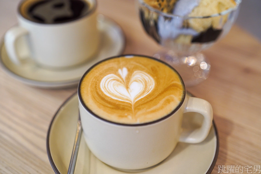 [忠孝復興咖啡廳]勺日咖啡-溫暖系咖啡廳、適合朋友相聚，東區咖啡廳推薦，勺日ZHUORI