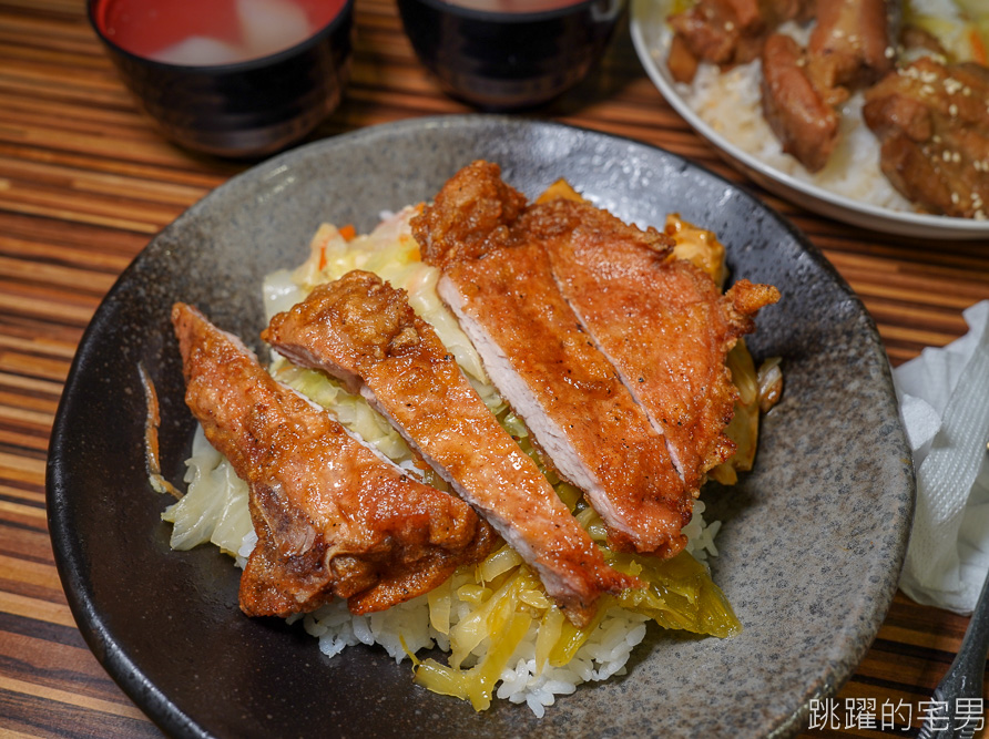 [西門町美食]一級排骨-台北排骨飯，不知道還以為在網美店，一級排骨菜單