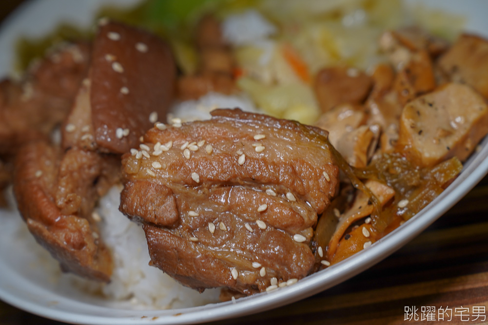 [西門町美食]一級排骨-台北排骨飯，不知道還以為在網美店，一級排骨菜單