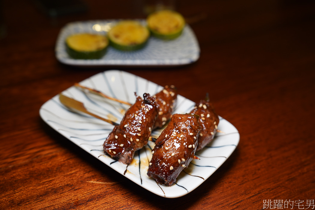 [花蓮居酒屋]小串酒場-咬到會噴汁的好吃串燒，招牌剁椒皮蛋我的愛，小串酒場菜單