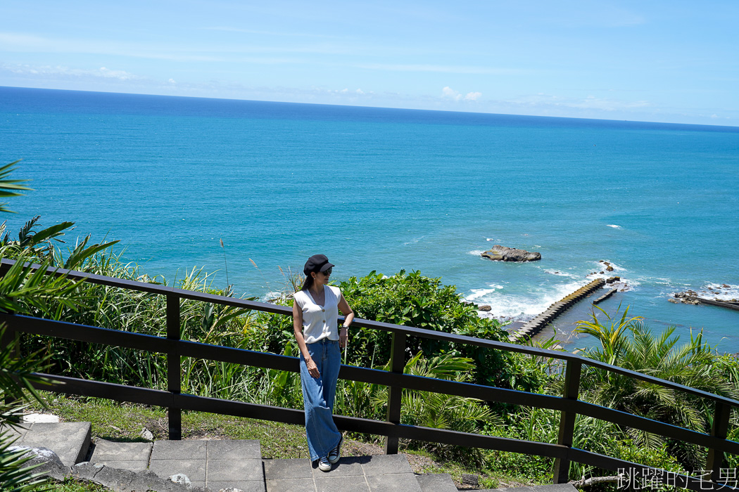 [花蓮豐濱景點]大石鼻山步道-延綿棧道海天一色絕美海景，最美豐濱IG景點，只要花不到15分鐘就可以上來，根本是C/P值破表的花蓮看海景點!