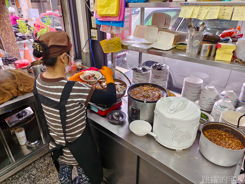 [台南早餐]近60年台南好吃鹹粥「阿星鹹粥」價格實在，鮮美滋味令人難忘，阿星鹹粥菜單，台南中西區美食