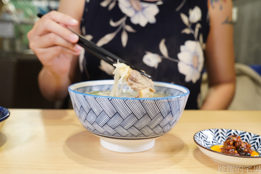 [花蓮美食]毛妹牛雜湯-大推! 清燉湯頭實在好喝! 花蓮牛雜湯推薦，雜菜魚湯超有料，花蓮宵夜