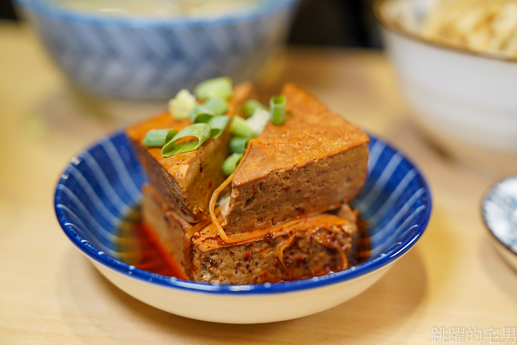 [花蓮美食]毛妹牛雜湯-大推! 清燉湯頭實在好喝! 花蓮牛雜湯推薦，雜菜魚湯超有料，花蓮宵夜