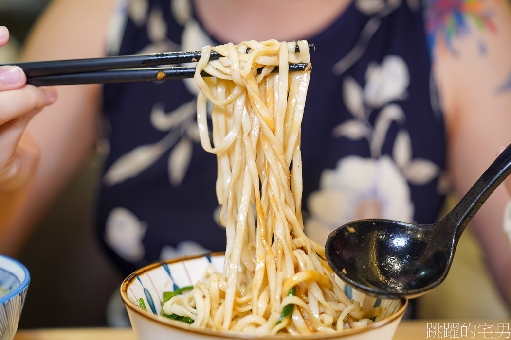 [花蓮美食]毛妹牛雜湯-大推! 清燉湯頭實在好喝! 花蓮牛雜湯推薦，雜菜魚湯超有料，花蓮宵夜