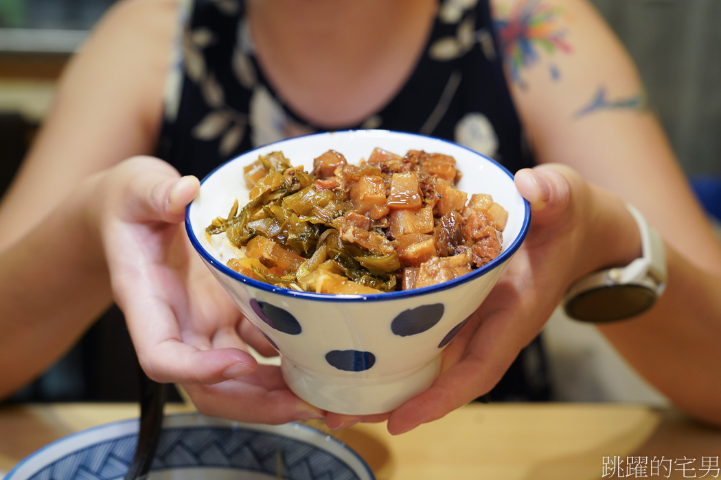 [花蓮美食]毛妹牛雜湯-大推! 清燉湯頭實在好喝! 花蓮牛雜湯推薦，雜菜魚湯超有料，花蓮宵夜