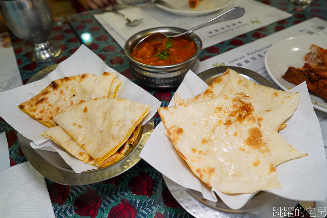 [大安區美食]TAJ泰姬印度餐廳-谷歌評價破2000則4.6顆星台北印度料理，連續2年米其林必比登推介，必點馬鈴薯咖哩雞、千層烤餅