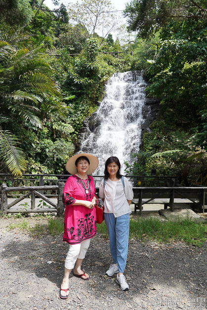 [新北三峽景觀餐廳]花岩山林景觀餐廳-有瀑布步道的民宿餐廳，三峽櫻花季來可看櫻花，烤肉場地大到嚇死人!