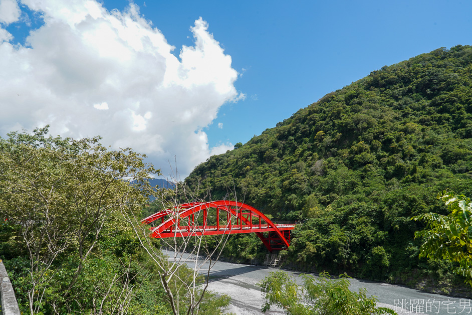 台東旅遊這樣玩! 居然可以體驗獵槍射擊?! 最新台東溫泉「紅葉谷綠能溫泉園區」食尚玩家推薦卡那歲文化工作坊原住民風味餐，卡米莎度樹屋