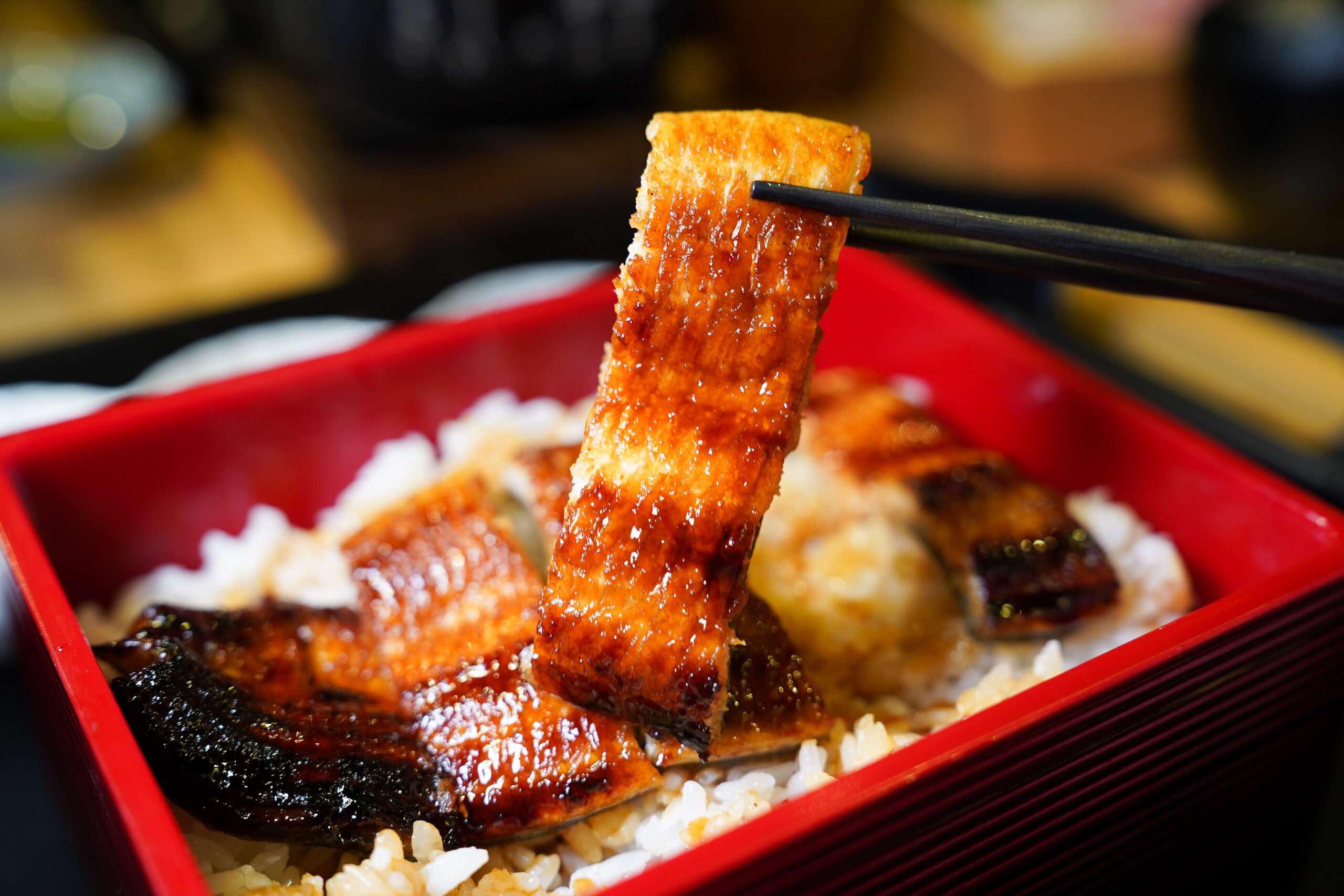 [花蓮吉安美食]一個人也能吃的花蓮燒肉店「鰻牛」用料好還有現烤鰻魚飯，不用真空包，口感可真不同!