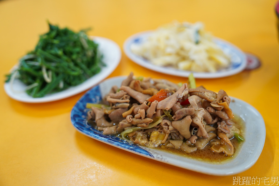 [花蓮吉安美食]大陸麵店-傳承70年的花蓮麵店，招牌煎麵實在好吃又油膩，的確有他厲害之處，大陸麵店菜單