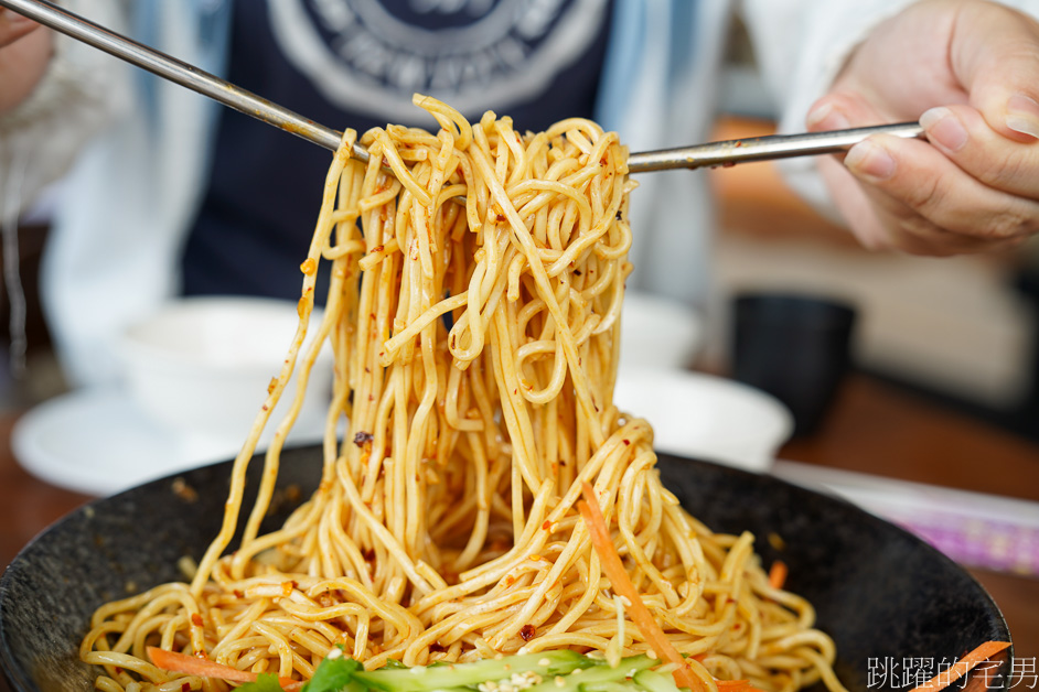 [花蓮吉安美食]松湖驛站-超好拍的花蓮景觀餐廳「擁有夢幻落羽松湖泊」香草烤雞、合菜，花蓮落羽松景點