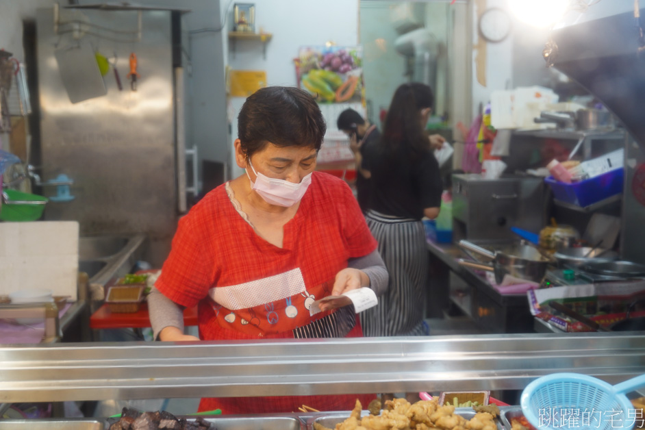 [花蓮美食推薦] 開店25年「國聲沾醬雞排」我就問花蓮人誰沒吃過! 花蓮雞排推薦