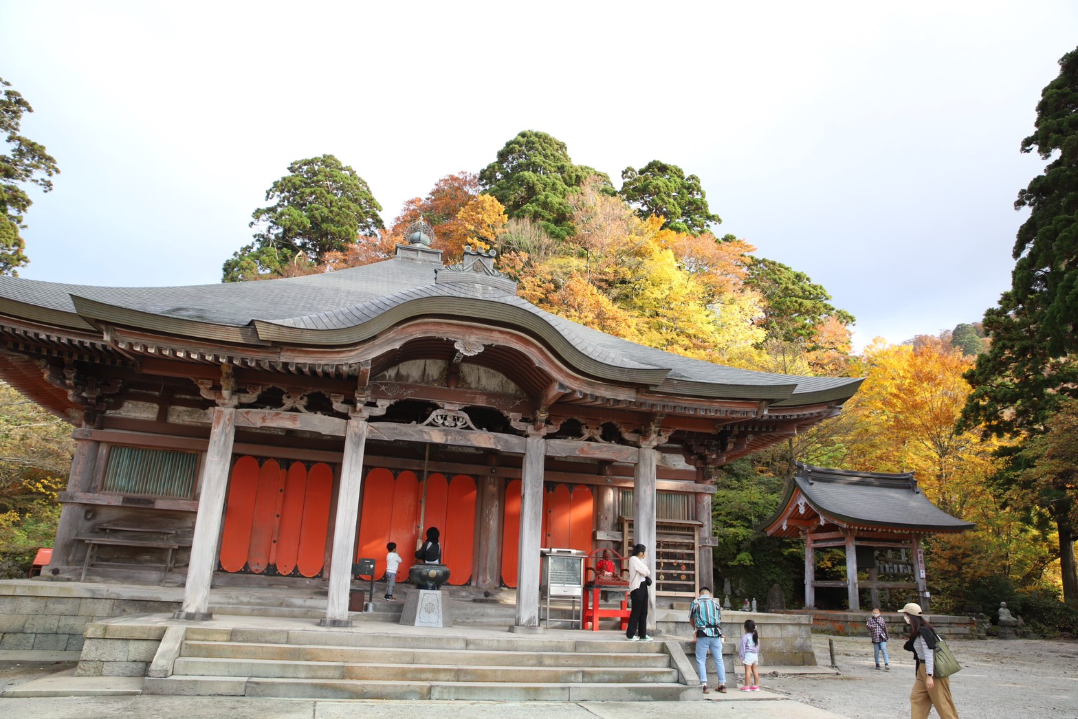 [鳥取景點]2022日本楓葉「大山寺」居然還有楓紅白雪絕佳美景! Google評價千則推薦，鳥取大山楓葉10月中至11月中最佳賞楓期，鳥取交通自駕租車