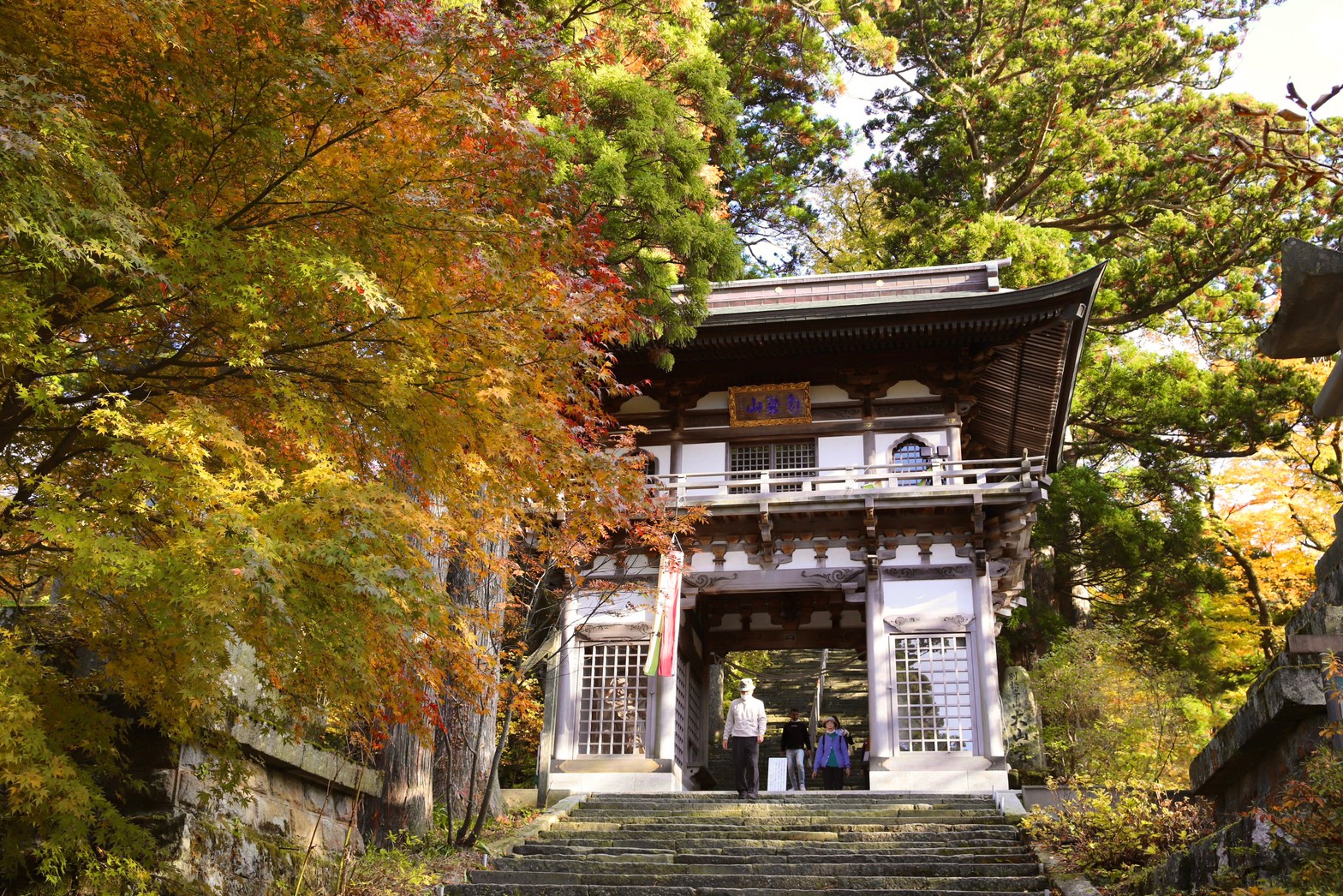 [鳥取景點]2022日本楓葉「大山寺」居然還有楓紅白雪絕佳美景! Google評價千則推薦，鳥取大山楓葉10月中至11月中最佳賞楓期，鳥取交通自駕租車