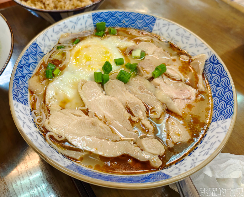 [花蓮美食]八方圓美食坊-超級好吃花蓮滷味飯推薦，中毒般的連吃4天停不了，還有清燉羊肉湯、藥膳牛雜、鱸魚湯等多種湯品，八方圓美食坊菜單