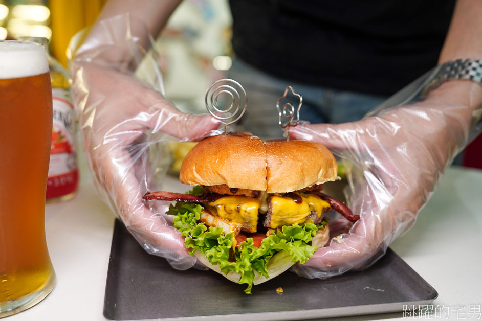 [花蓮美式餐廳]Yo’s Burger尤斯手作漢堡搬新家，紅白皮椅超級美式風，下午不休息還開到晚上10點! Yo’s Burger菜單
