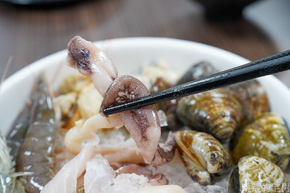 [花蓮美食]極鮮鍋物「高C/P值花蓮火鍋」160元就有自助沙拉吧，白飯、涼麵，烤土司，爆米花，霜淇淋吃到飽，花蓮小火鍋、極鮮鍋物菜單