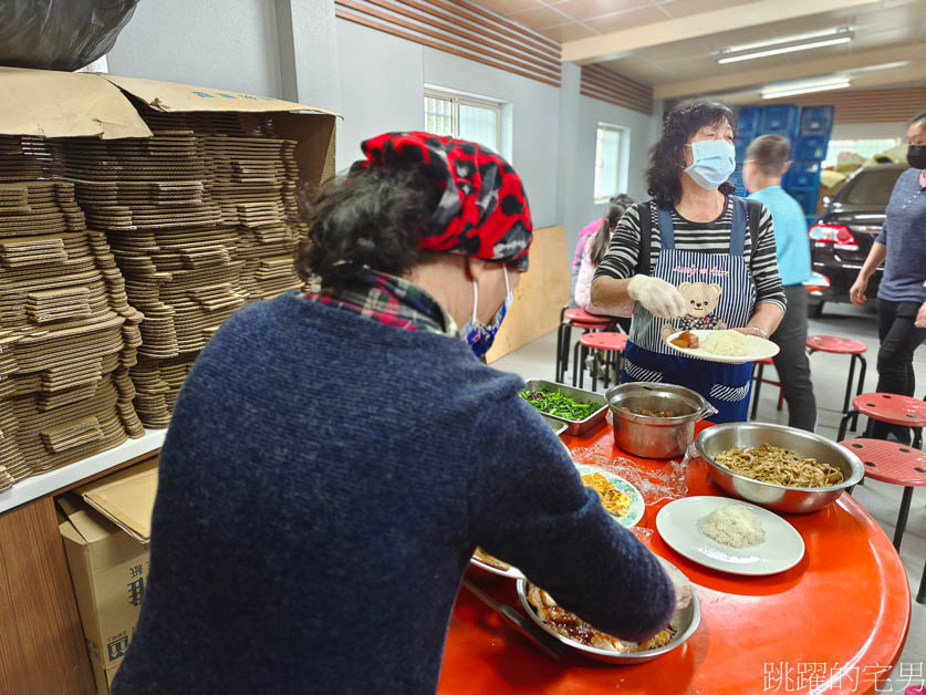 [玉里美食]阿婆樂餐廳-家常菜的美味「稻田邊的農家飯」自家做梅乾菜超級香，須先預訂，提供合菜便當，193縣道東豐露營區旁