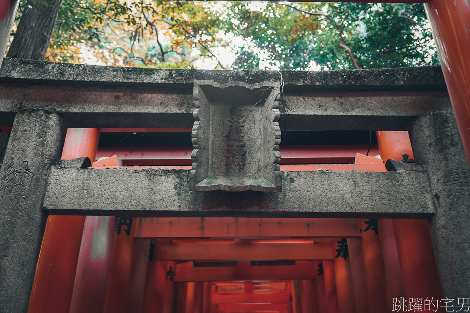 京都景點「伏見稻荷大社」山中萬座「千本鳥居」空無一人充滿神秘感