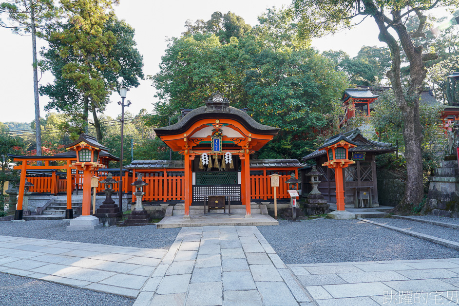 京都景點「伏見稻荷大社」山中萬座「千本鳥居」空無一人充滿神秘感