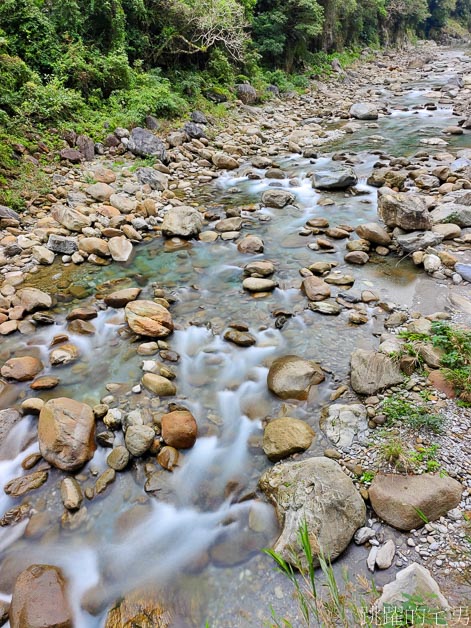 太魯閣景點「砂卡噹步道」沁藍溪水靜謐而神祕，步道平緩景色優美，太魯閣親子步道，太魯閣必走步道，太魯閣步道推薦