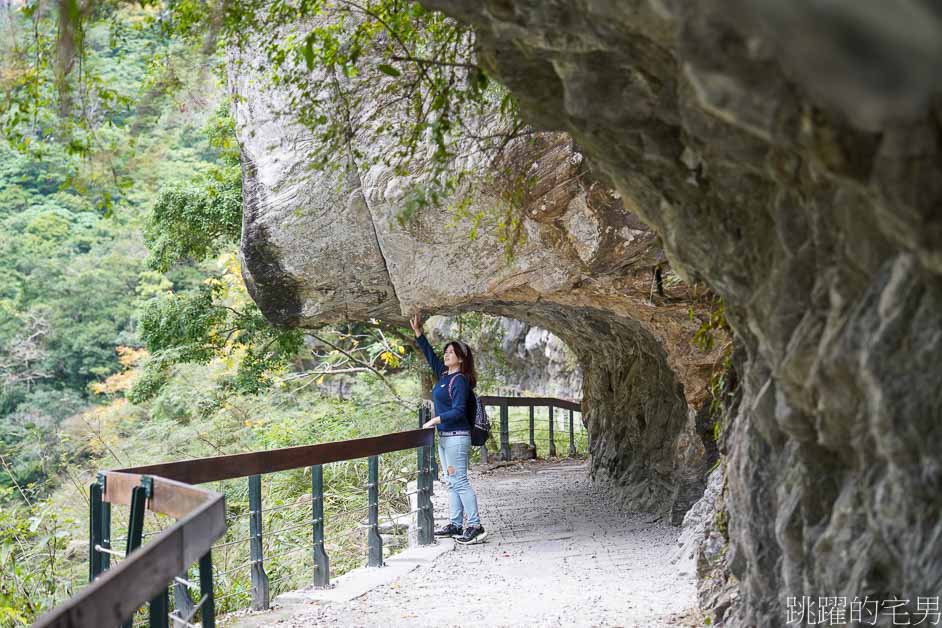 太魯閣景點「砂卡噹步道」沁藍溪水靜謐而神祕，步道平緩景色優美，太魯閣親子步道，太魯閣必走步道，太魯閣步道推薦