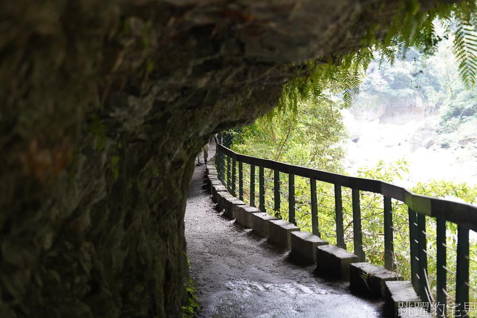 太魯閣景點「砂卡噹步道」沁藍溪水靜謐而神祕，步道平緩景色優美，太魯閣親子步道，太魯閣必走步道，太魯閣步道推薦