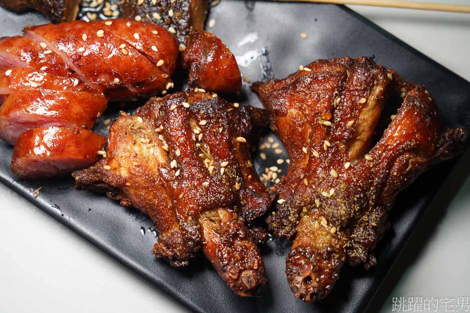 [吉安美食]東北燒烤熱炒-超好吃的烤茄子，孜然味香而不嗆真下飯，每個人必須都要點一條!!  吉安黃昏市場美食，花蓮宵夜